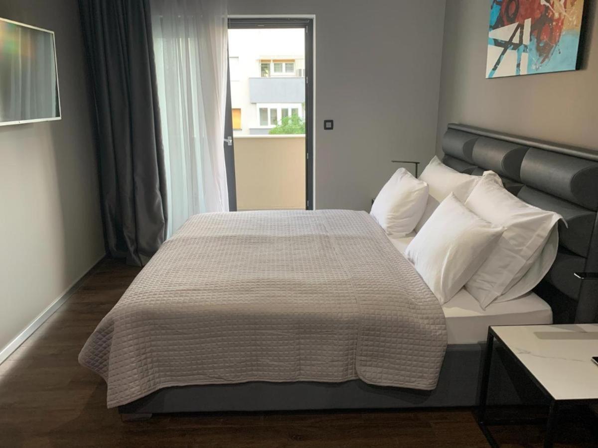 Roof 69 Rooms Σπλιτ Εξωτερικό φωτογραφία
