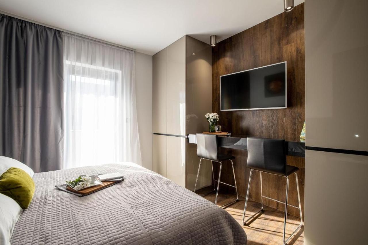Roof 69 Rooms Σπλιτ Εξωτερικό φωτογραφία