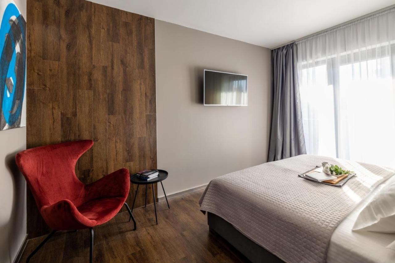 Roof 69 Rooms Σπλιτ Εξωτερικό φωτογραφία