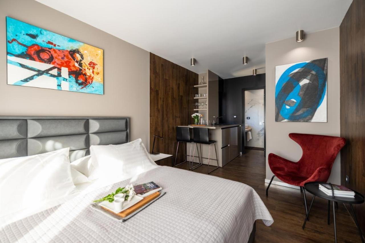 Roof 69 Rooms Σπλιτ Εξωτερικό φωτογραφία